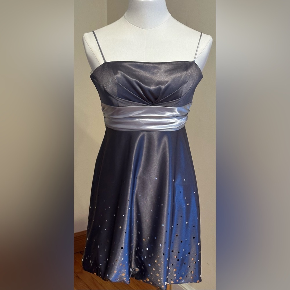 LAURA PETITES Gray & Silver Satin Spaghetti Straps & Tie Sequence Dress Sz 2P